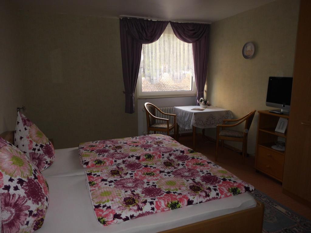 Hotel Garni Am Heuberg Ешвеґе Номер фото